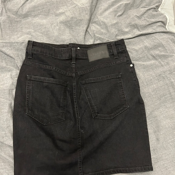 GRLFRND black jean skirt with zipper -25 - Picture 6 of 7